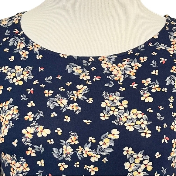 NWT Navy Blue Floral Knit Swing Dress with Pockets Size Small (4-6) - Picture 3 of 9
